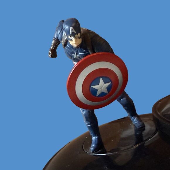 Marvel Movie Theater Promo Pop Soda Covers Captian America & Bucky Barnes - Picture 2 of 7